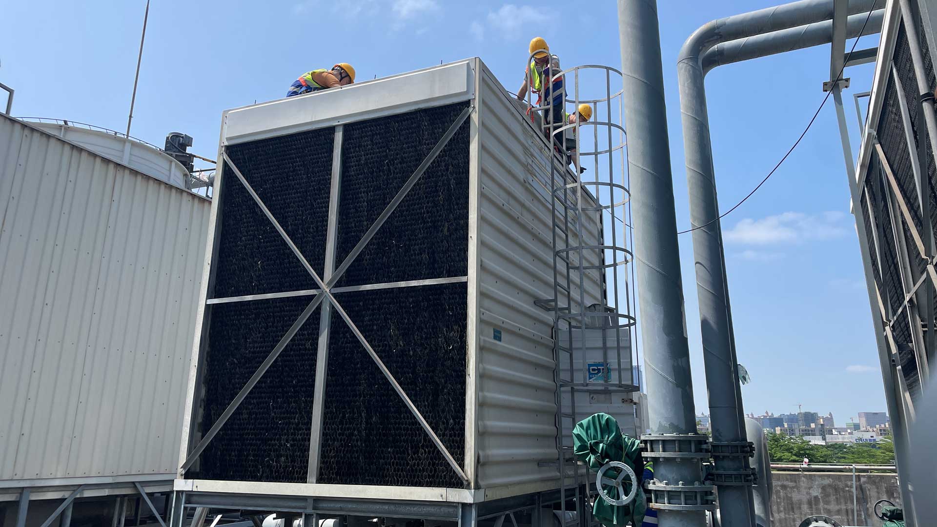 Kinfit Achieving Green Cooling Towers With Ec Technology Mag